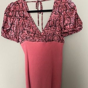 Bebe Peach & Black Top Size Small